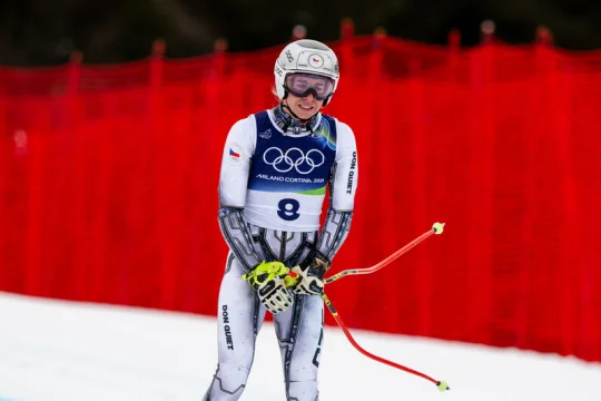 Ledecká jela super-G s bolavými zády, která si poranila při rozjíždění