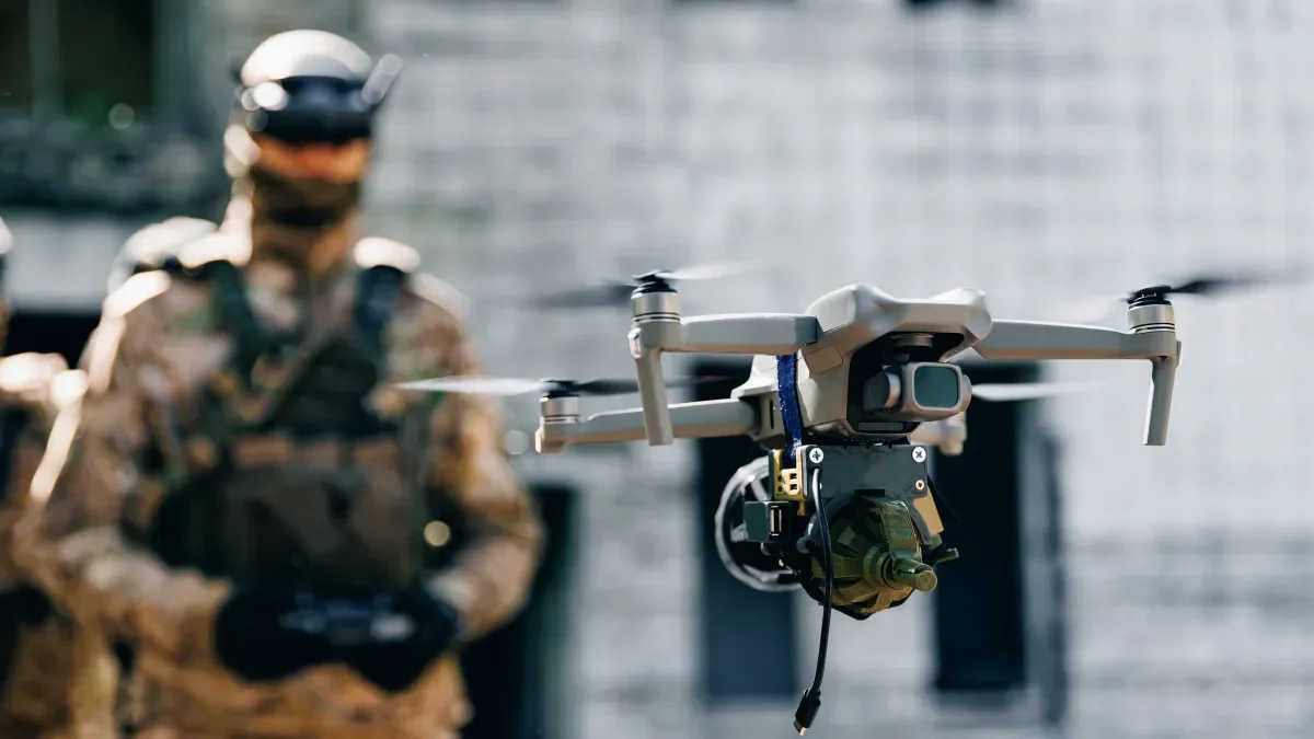 Kyjev chce miliardovou půjčku EU využít na drony. „85 procent úderů vedou bezpilotní systémy“