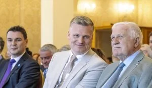 Trump chce platit politické neziskovky v Evropě. Dilema i pro jeho české příznivce