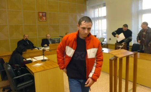 Spartakiádní vrah Straka odmítl operaci mozku, podstoupil kastraci. Odborníci popsali, co zákrok s lidským tělem udělá