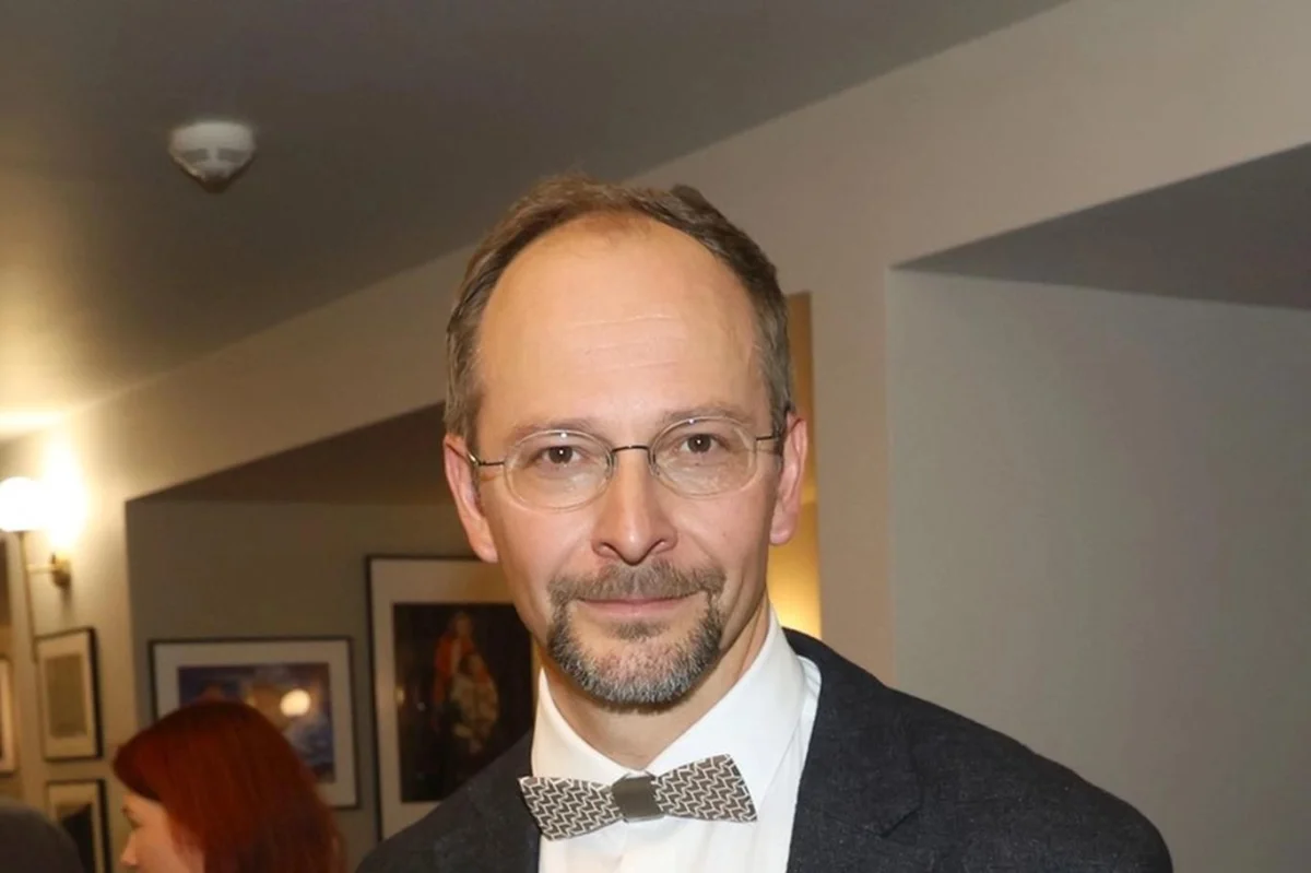 Jindřich z Princezny ze mlejna oslavil 50. Místo hřívy má dnes pleš a během kariéry padl na dno