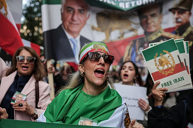 Pryč s íránským režimem! V Mnichově demonstrovalo přes 200 tisíc lidí