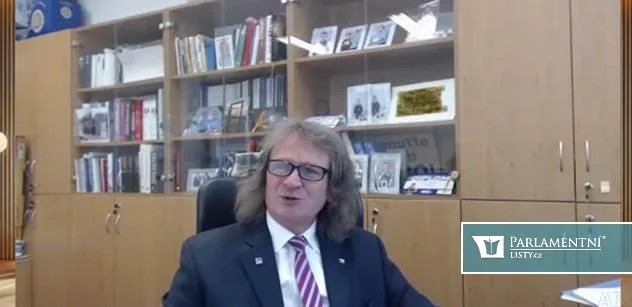 „Géniové“ z NERVu. Ševčík rozebírá, proč si je Fialova vláda vůbec pořídila