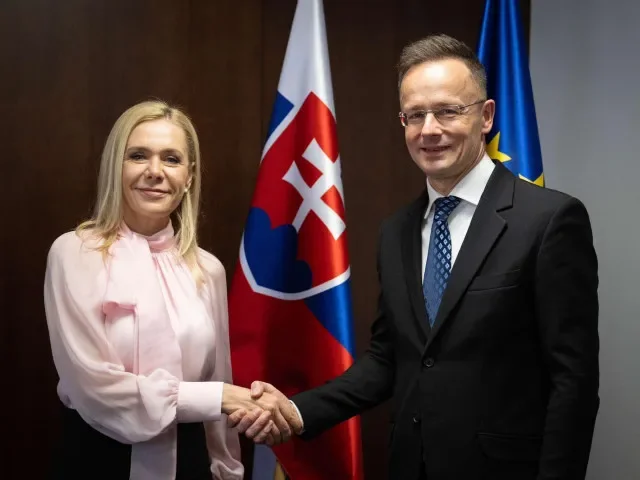 Szijjártó: Se Slováky jsme požádali o přepravu ruské ropy přes Adrii, Kyjev neobnovil dodávky