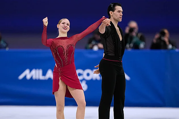 Sportovní dvojice Haseová, Volodin v krátkém programu odskočila, má 80 bodů