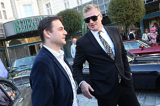 Kdo je skutečně za blbce? Čeští majáci kolabují nad Petrem Macinkou, ve Státech je politickým hitem