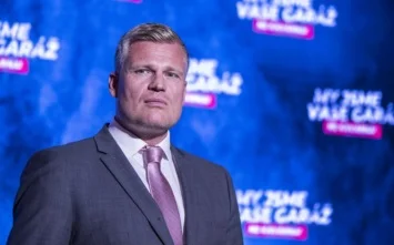 Turek se vzdal. „Moudřejší ustoupí,” vzkázal prezidentovi