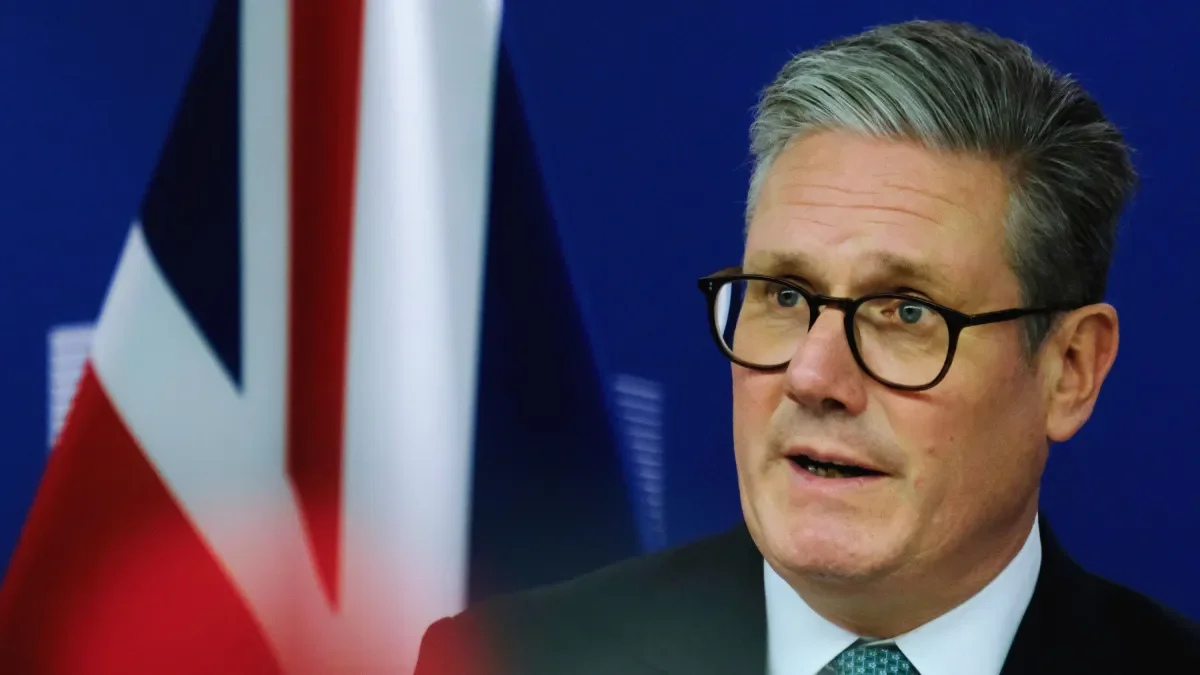 Starmer: Británie musí zrychlit navyšování výdajů na obranu