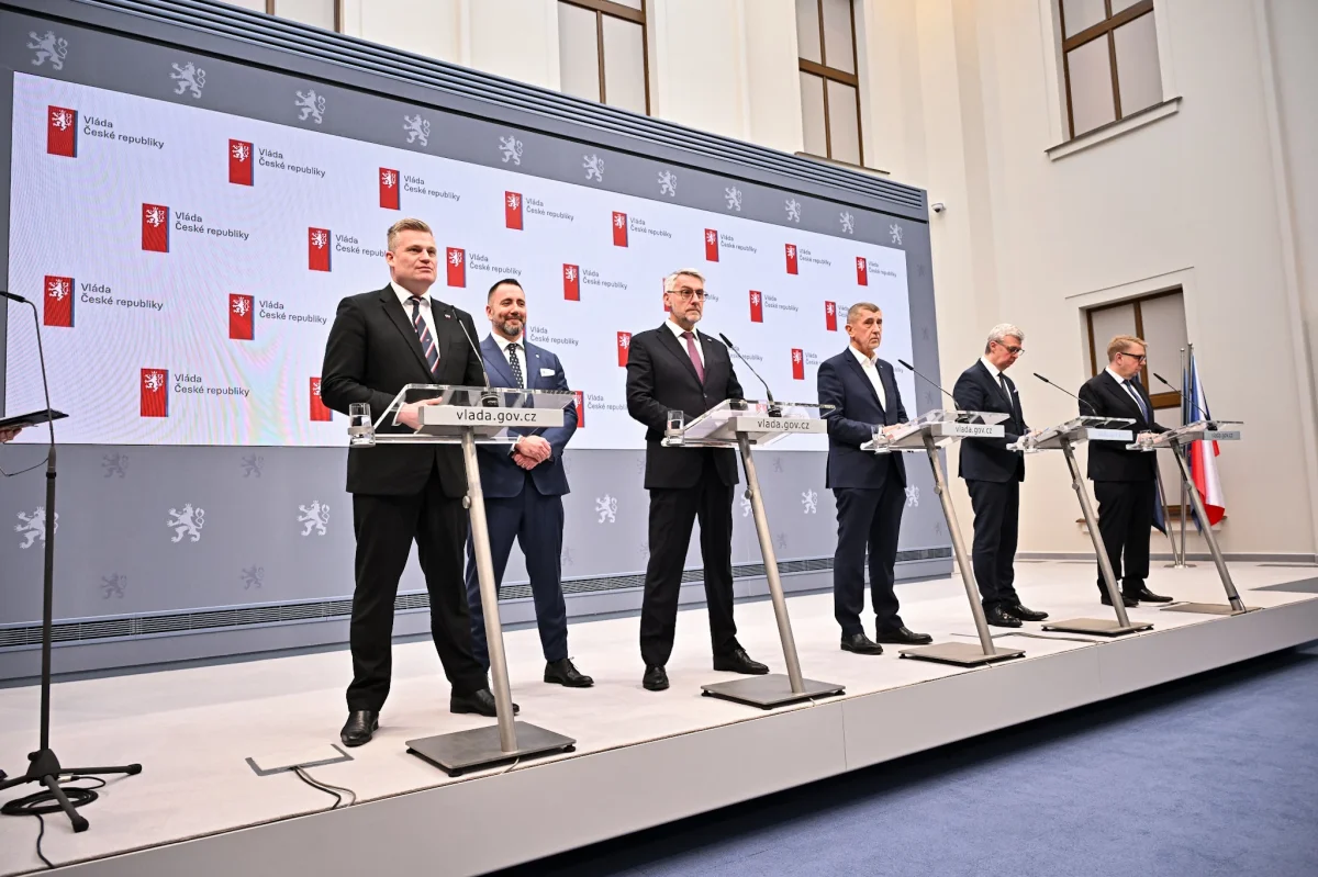 Babiš ustupuje Hradu: Červený má nahradit Turka na ministerstvu životního prostředí