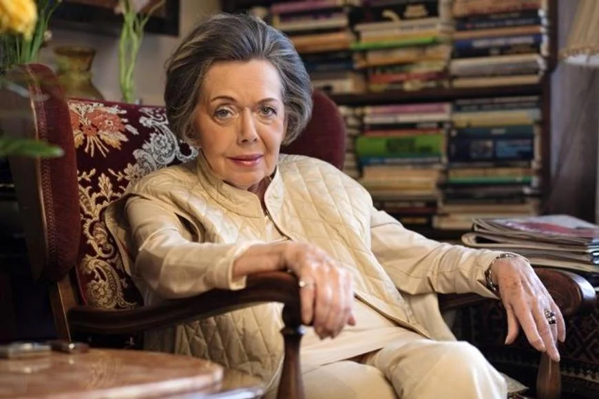 Zemitě elegantní herečka. Krutě líbezná ironie Jiřiny Jiráskové byla pověstná