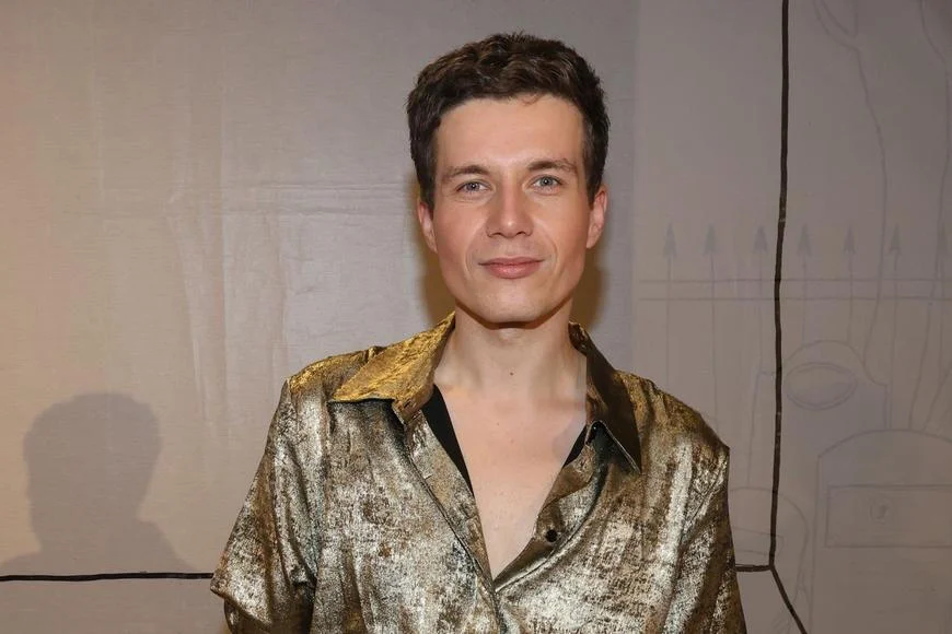 „Narovnali mi to do polohy, kde to bolí nejvíc,“ řekl Dan Krejčík a ukázal ruku v sádře