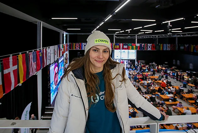 Kdybych neplavala, dělám krasobruslení, líčí Seemanová. Viděla zlato Maděrové