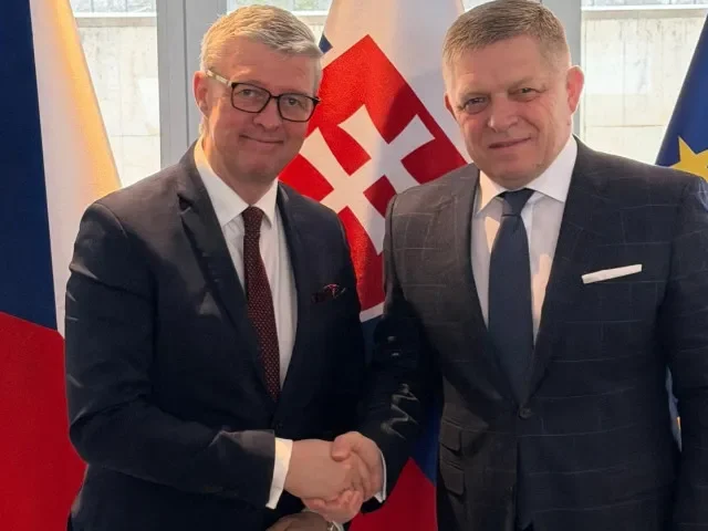 Česko nabízí Slovensku dodávky ropy ropovodem Družba. Havlíček jednal s Ficem