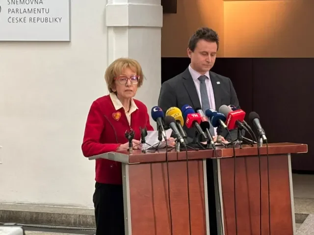 Poslanecký výbor doporučil Babiše a Okamuru nevydat k trestnímu stíhání