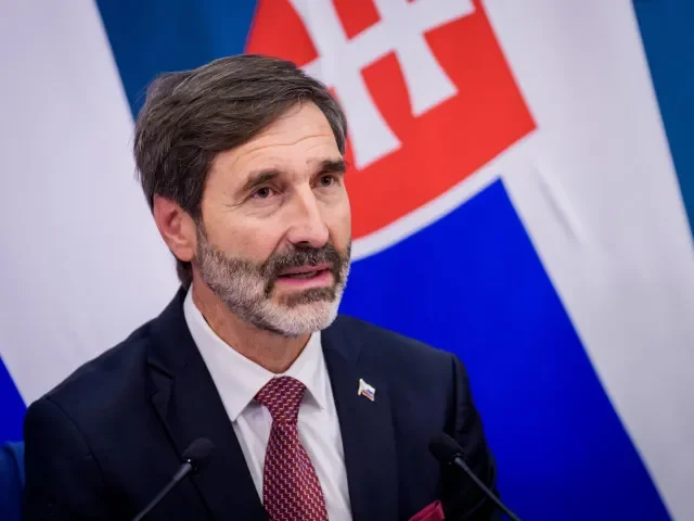 Slovensko se zúčastní zasedání Trumpovy Rady míru v roli pozorovatele