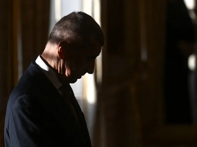 Sněmovní výbor rozhoduje o doporučení k vydání či nevydání Babiše a Okamury k trestnímu stíhání