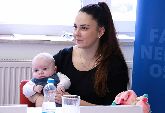 V Ostravě zvládli ojedinělý rizikový porod, pro ženu se vzácnou krví chyběl dárce