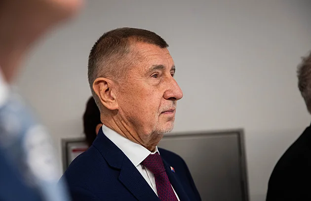 Kauza defibrilátorů. Někteří pacienti ruší zákroky, nemocnice se zastal Babiš