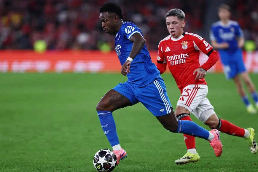 Vinícius provokoval, pak nadával kvůli rasismu. Mourinho zahodil diplomacii a obul se do něj