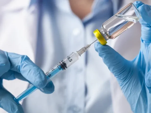 Zájem o očkování proti chřipce by zvýšilo jeho placení ze zdravotního pojištění, soudí lékaři