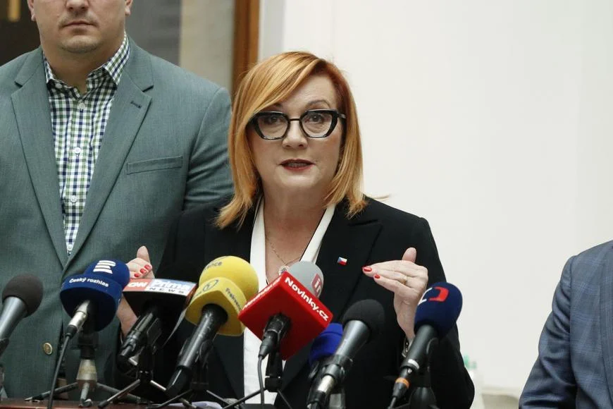 Schillerová slíbila návrat školkovného, studentské slevy a řekla, kdy se vrátí EET