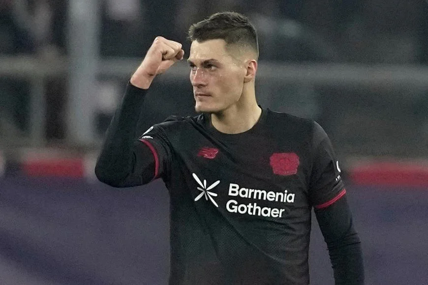 Schick znovu řádil, dvěma góly zařídil výhru Leverkusenu v Pireu