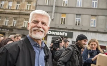 Bydlení, rozvoj i bezpečnost. Prezident Petr Pavel navštívil Prahu