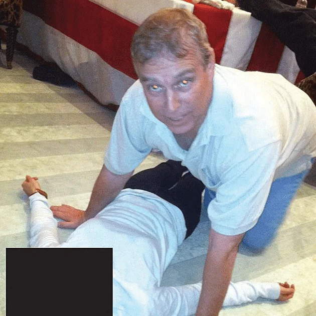 Britská policie zadržela bývalého prince Andrewa v souvislosti s kauzou Epstein