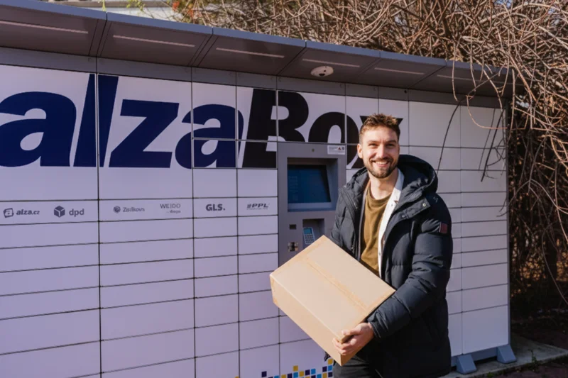 PPL nově spouští podání zásilek prostřednictvím AlzaBoxů