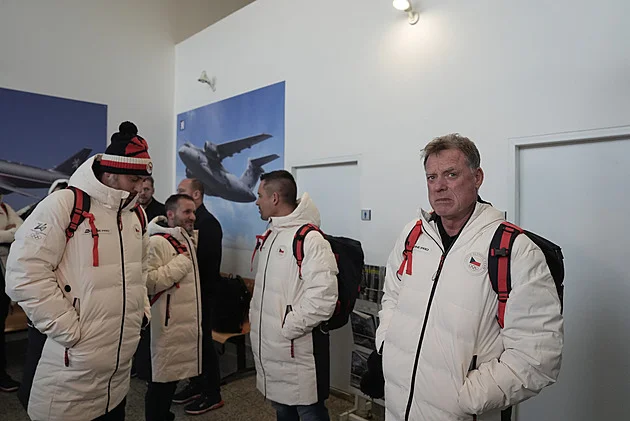 Chtěli jsme medaili, hodnocení nemůže být pozitivní, říká Šlégr. Co bude s Rulíkem?