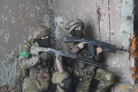 Kyjev hlásí zadržení deseti lidí, plánovali podle něj atentáty na příkaz Moskvy