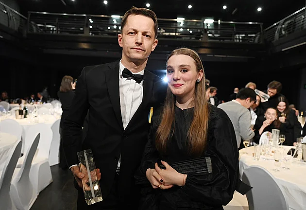 Měla jsem období temna, říká k dění okolo Sbormistra herečka Kateřina Falbrová