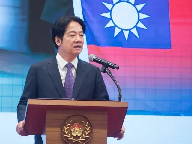 Kněz nechtěně pozvracel prezidenta při návštěvě chrámu