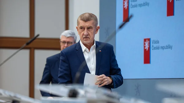 Babiš vložil akcie Agrofertu do trustu. Souhlas má od tří zemí a tvrdí, že dostál nárokům práva