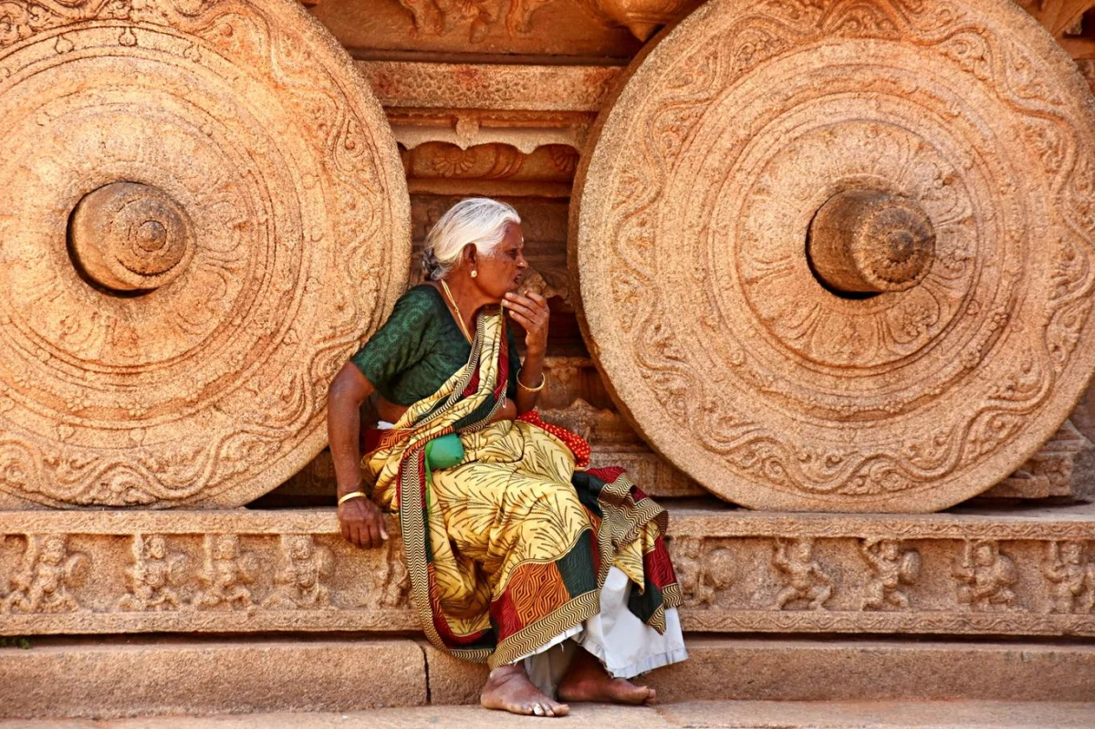 Obří kamenný vůz s chrámem z indické bankovky: Najdete ho v kouzelném Hampi