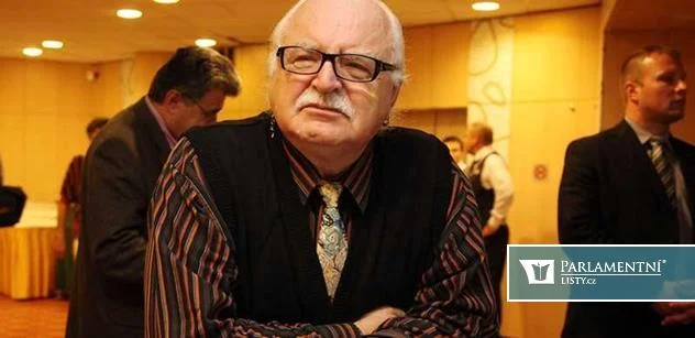 Knížák zakročil: Hon na Macinku. Falešné demonstrace Milionu chvilek