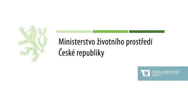 MŽP: Kamiony dokončily převoz více než 280 tun nelegálního odpadu - Krimi ParlamentniListy.cz článek na Media24.cz