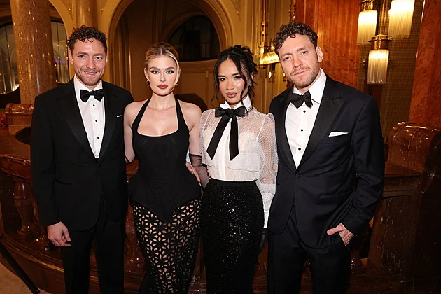 Kdo dorazil na Český ples? Heidi se povedlo ukázat kalhotky, Makarenko nahnala své holky