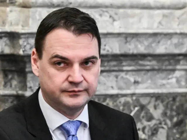 Macinka jednal s Ruttem, prý mu vysvětlil postoj vládní koalice k muniční iniciativě