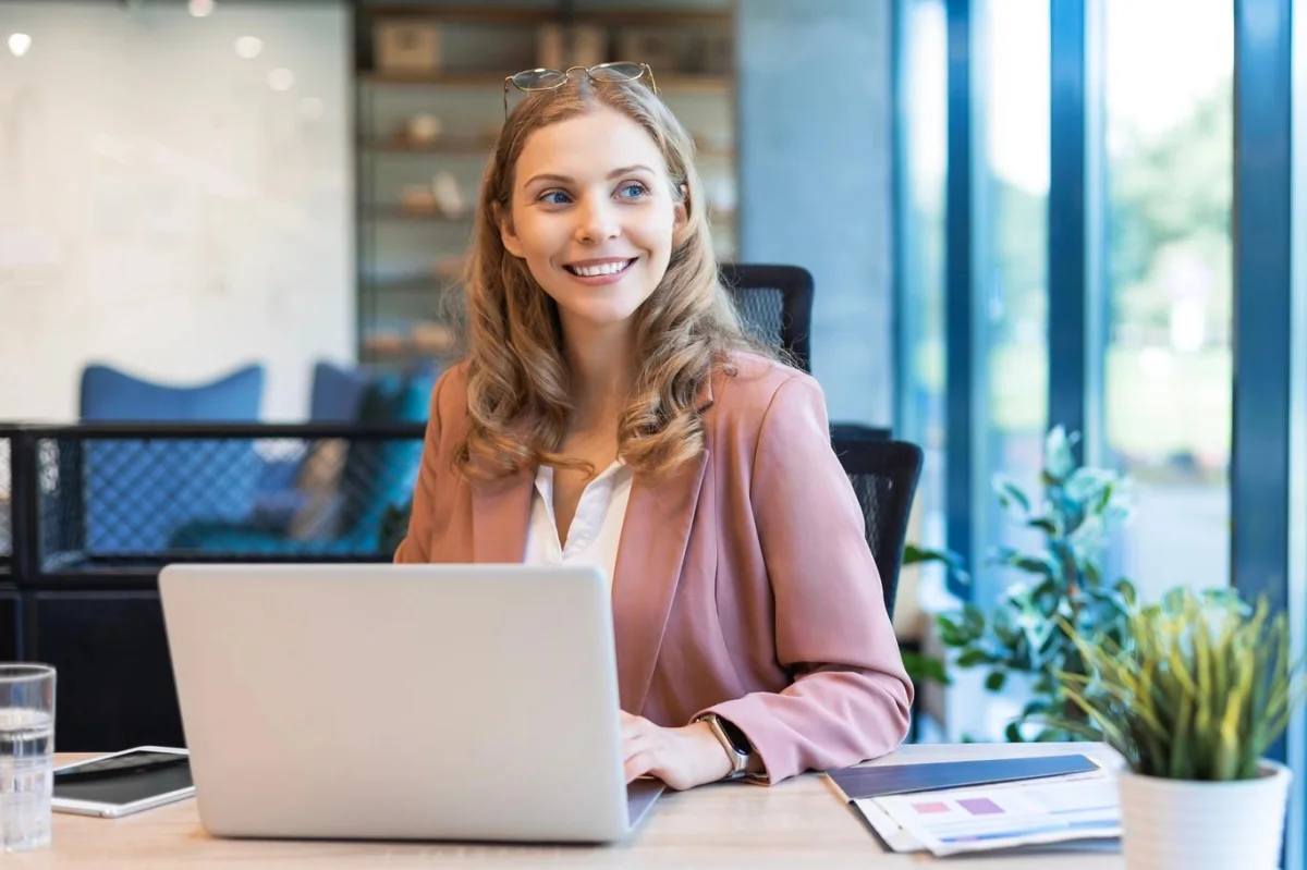 Máte stažené půlky? 10 profesí, které AI nahradí během pár let, je to nevyhnutelné - Věda vlasta.cz článek na Media24.cz