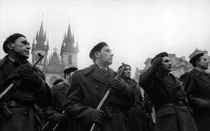 Lubomír Vejražka: Napětí roste, dav se cítí silnější a únor 48 se připomíná