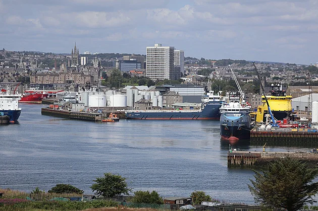 Město, které živila ropa, chřadne. Aberdeen doplácí na zelenou transformaci