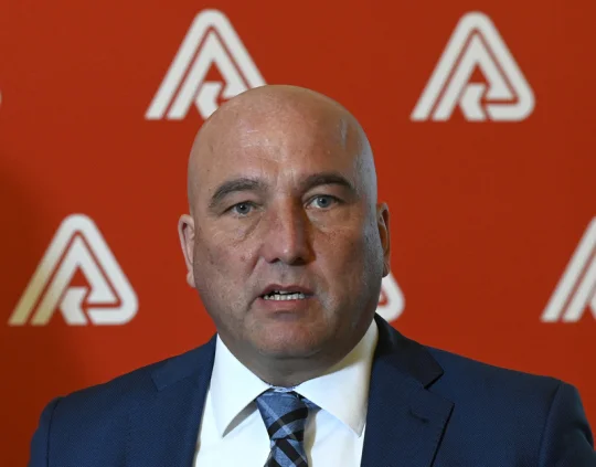 V čele VZP skončil po 13 letech Kabátek, nově ji vede Ivan Duškov