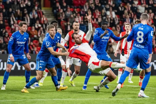 Sudí v Edenu správně zrušil penaltu pro Liberec, nechyboval ani na opačné straně