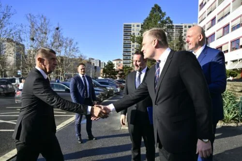 Tvrdý start ve vládě: Babiš utnul Červeného dřív, než dořekl větu