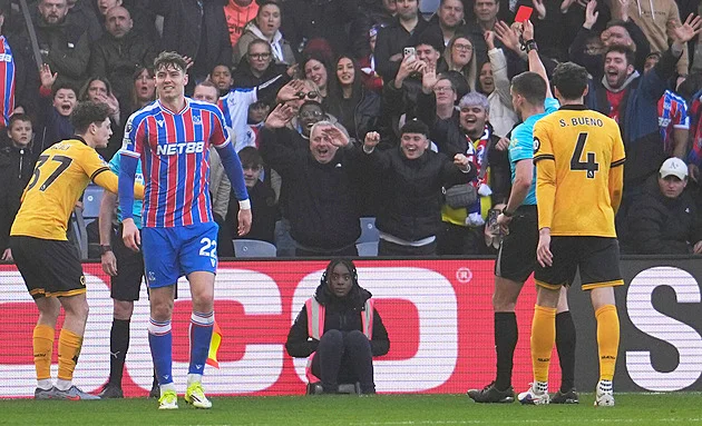Krejčího vyloučení? Nevysvětlitelné, tohle nemůže udělat, kritizoval ho kouč