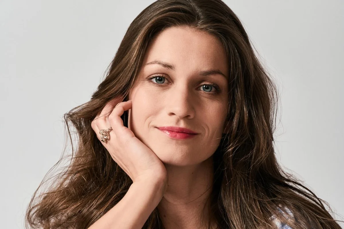 Magda z Ulice ukázala mladšího bratra. Tomáš je pořádný fešák, herečka mu splnila velký sen