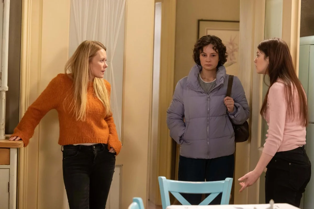 Dnes v Ulici: "Tohle je odporný, styďte se!" Blanka přistihne Danielu, jak se líbá s Denisem