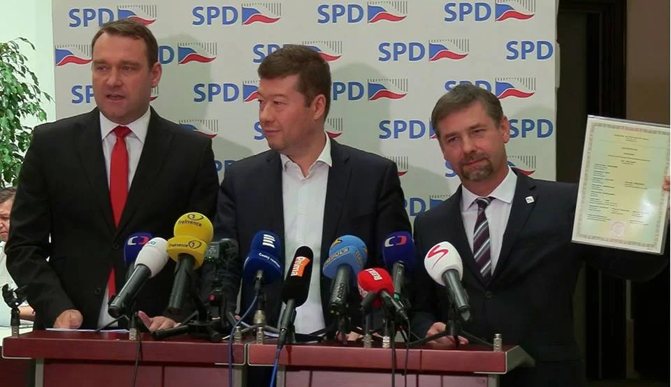 Migranti s noži v kampani SPD? Ústavní soud řešil stížnost voličky