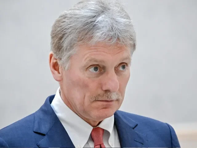 Rusko obviňuje Británii a Francii, že plánují dodat Ukrajině špinavou či jadernou bombu